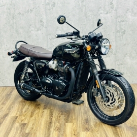 Triumph T120 