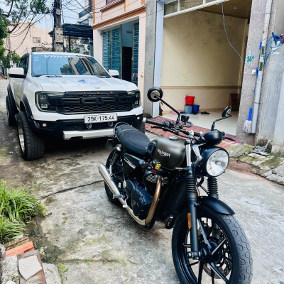 triumph St900 MY2020