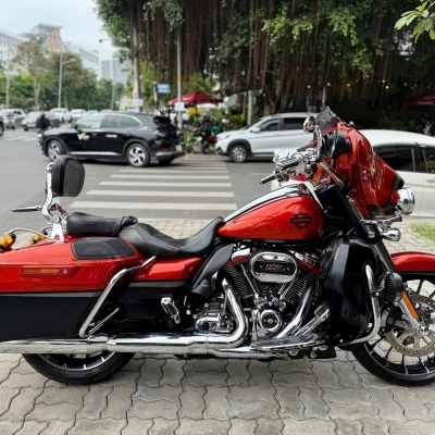 Harley_Davidson_CVO_Street_Glide 2018 117ci Date 2018